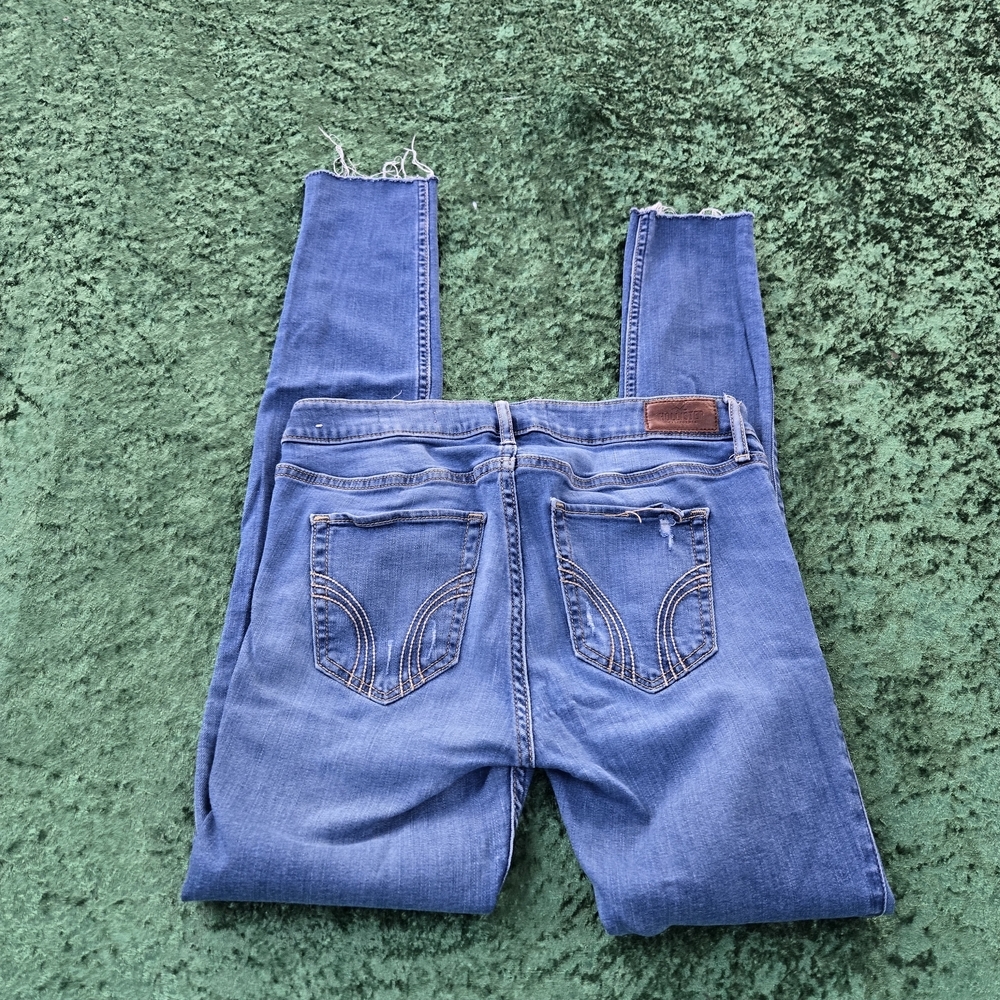 Hollister Classic Blue Cropped Jeans